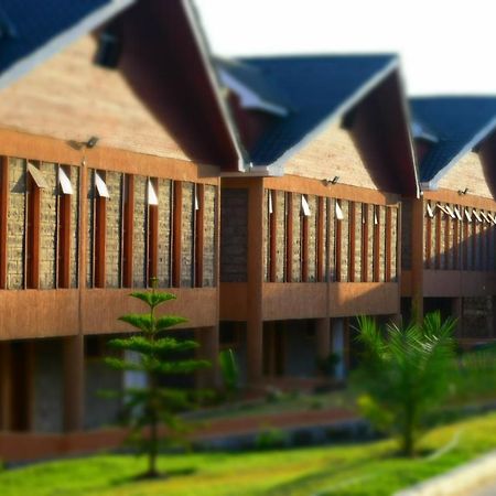 Esikar Gardens Hotel Narok Екстериор снимка