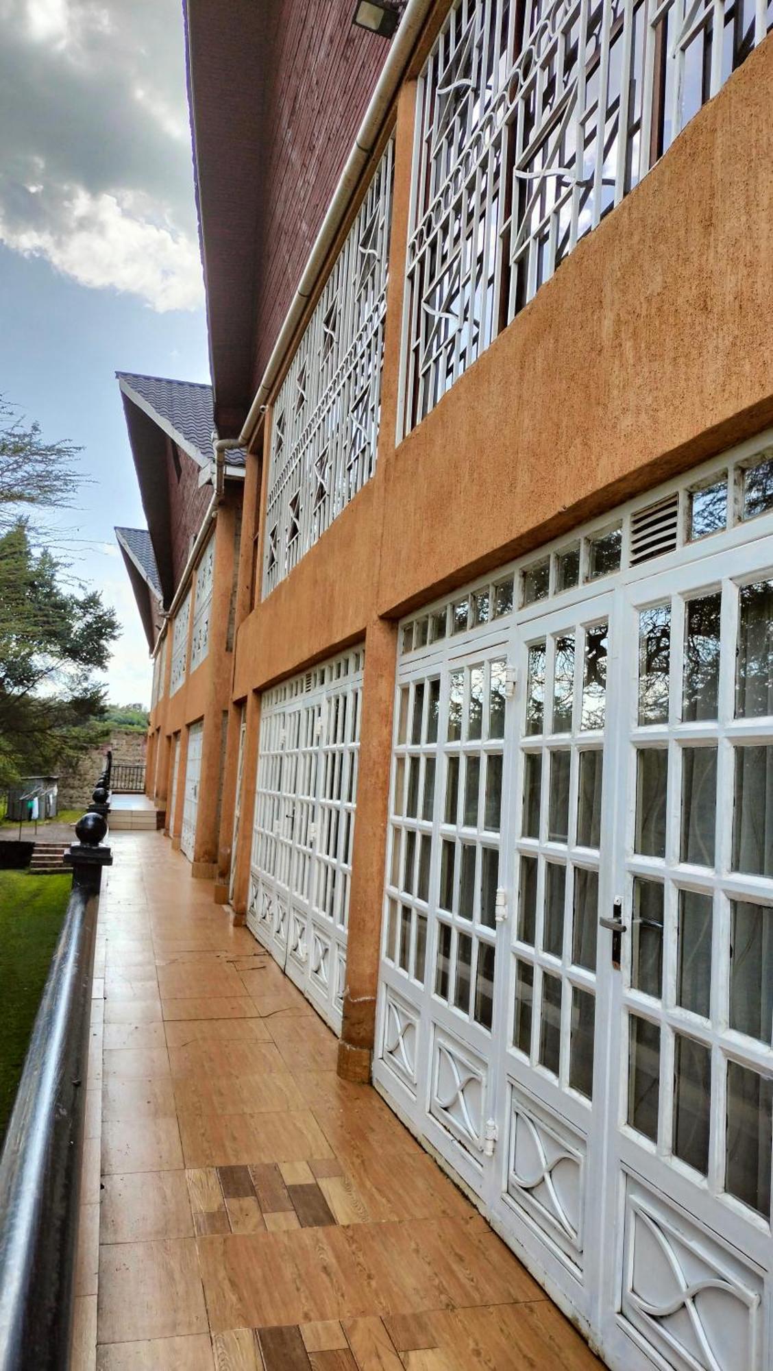 Esikar Gardens Hotel Narok Екстериор снимка