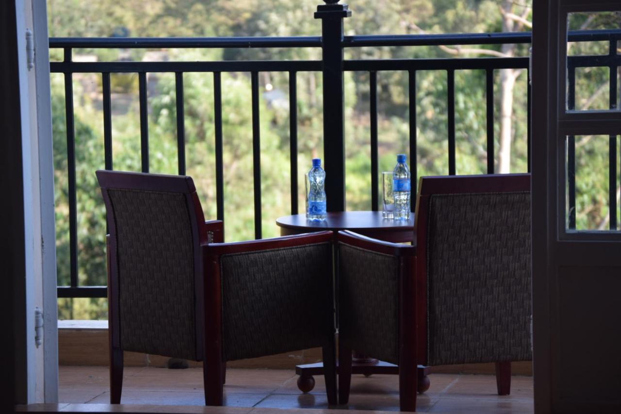 Esikar Gardens Hotel Narok Екстериор снимка