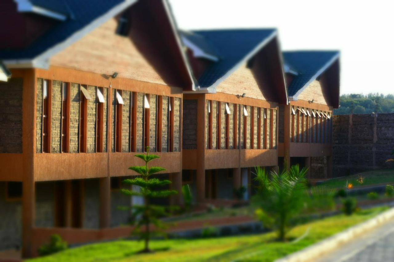Esikar Gardens Hotel Narok Екстериор снимка