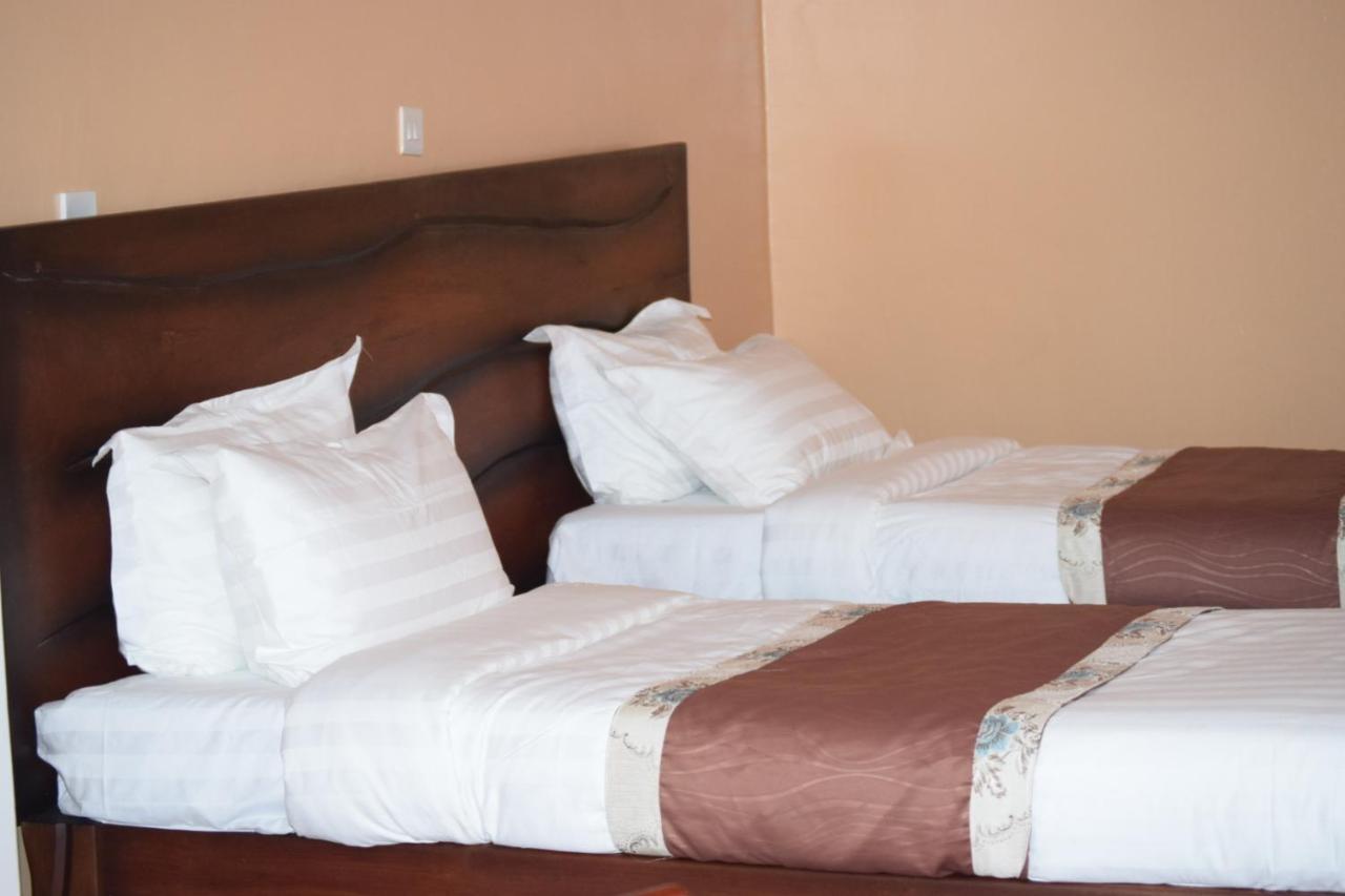Esikar Gardens Hotel Narok Екстериор снимка