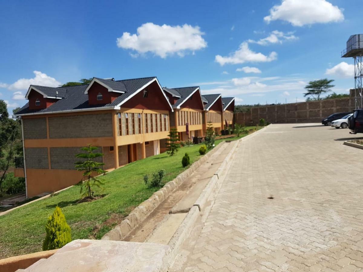 Esikar Gardens Hotel Narok Екстериор снимка
