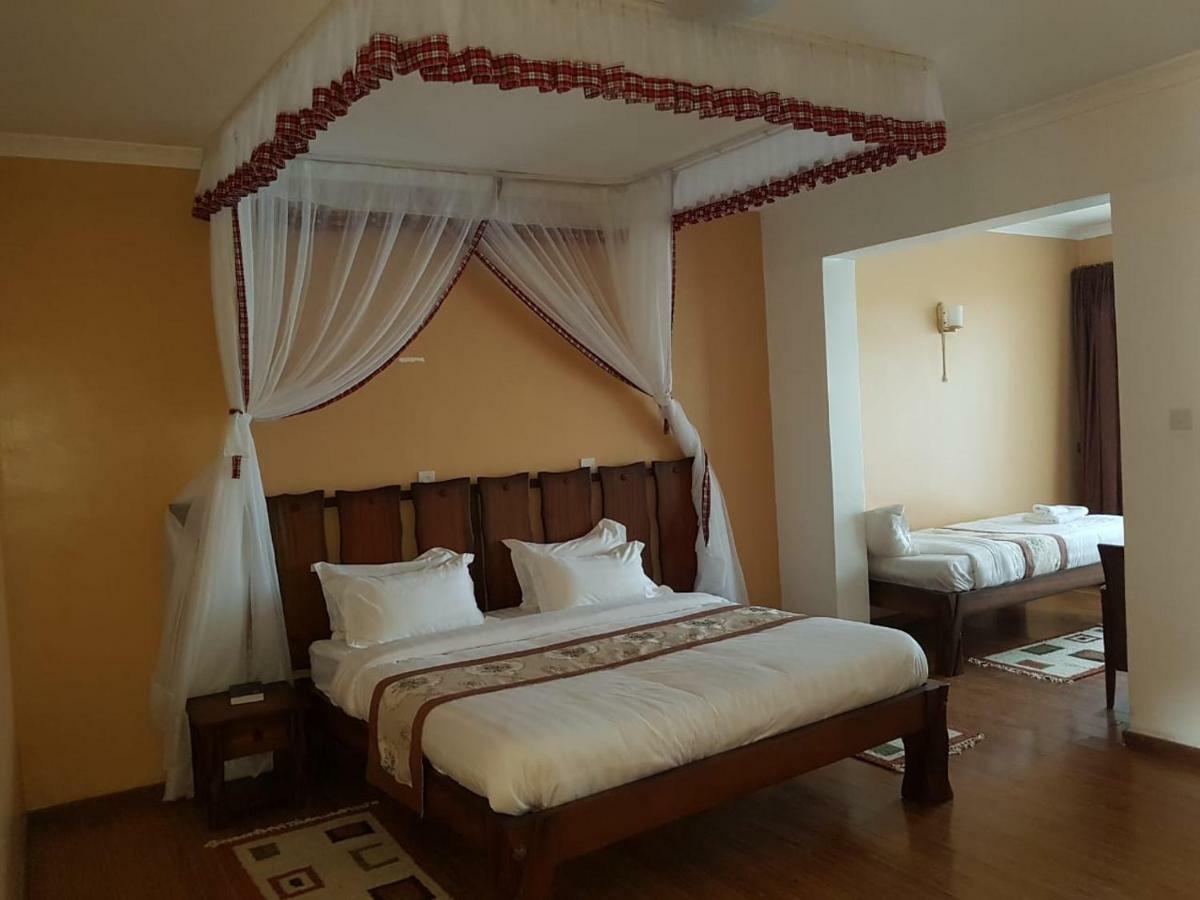 Esikar Gardens Hotel Narok Екстериор снимка